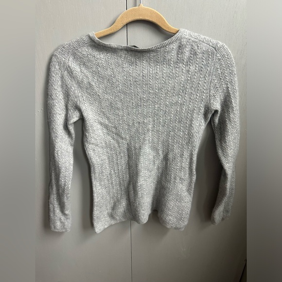 Lord & Taylor Cashmere Sweater - Picture 5 of 6